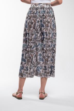 Pleated maxi skirt with floral pattern