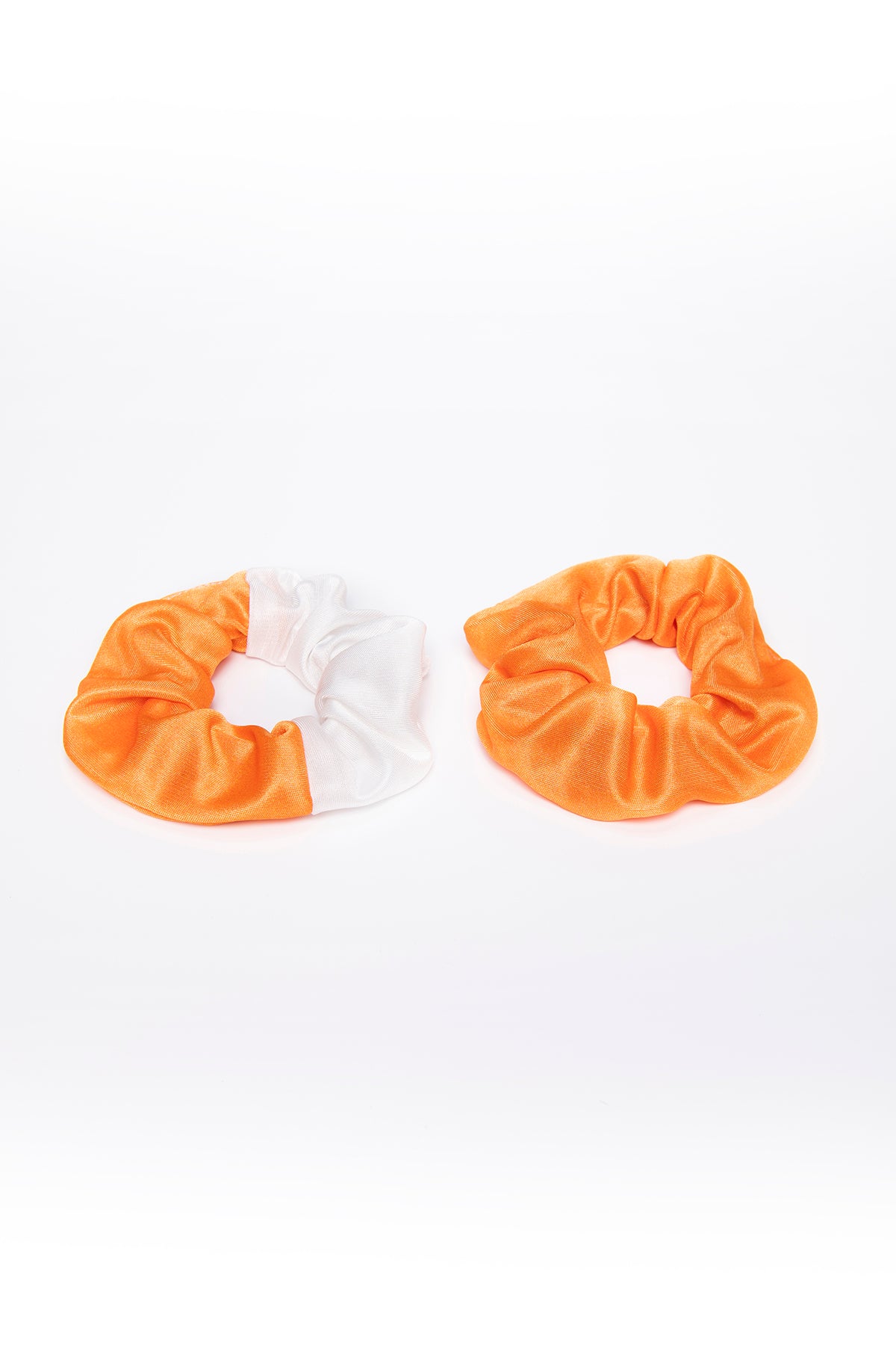 colors-scrunchie-set-half-full-orange-1